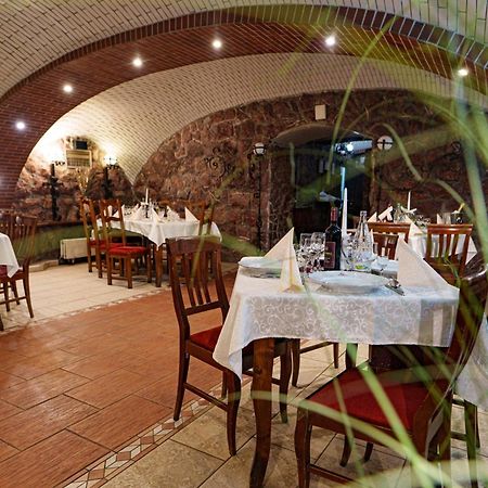 Hotel Rubin*** Георгени Екстериор снимка