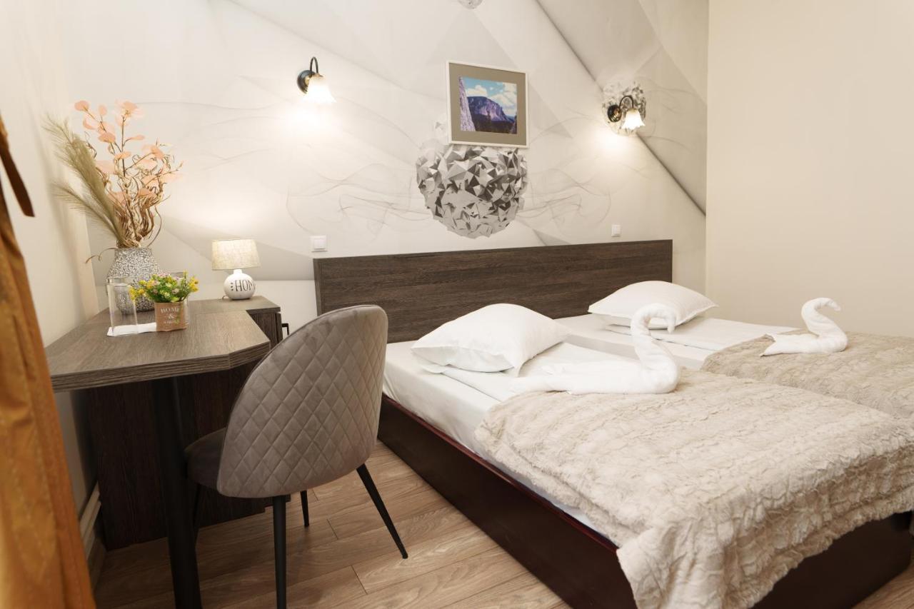 Hotel Rubin*** Георгени Екстериор снимка