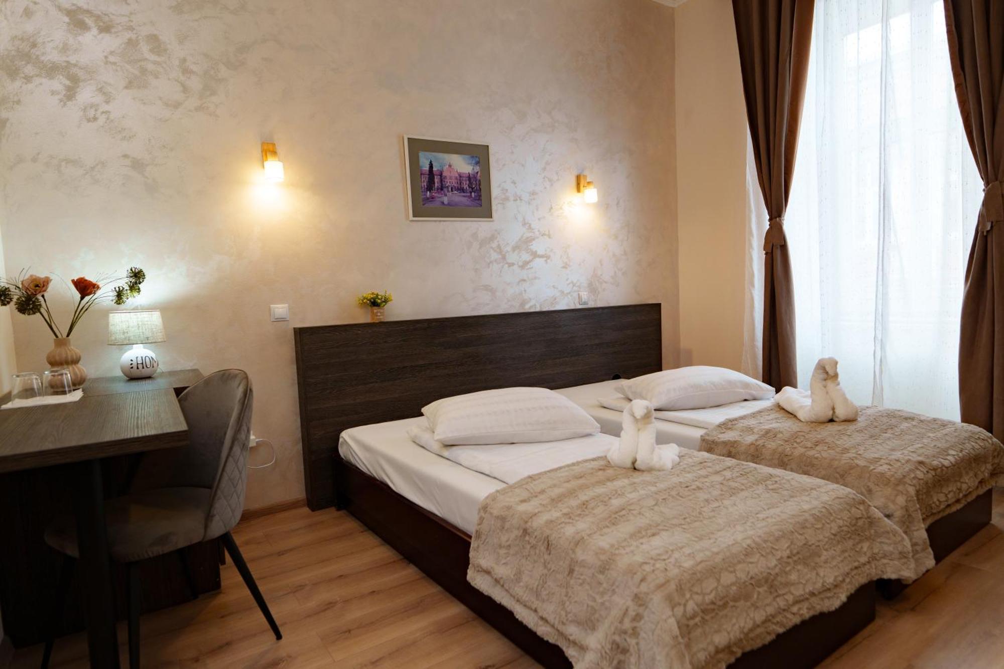Hotel Rubin*** Георгени Екстериор снимка