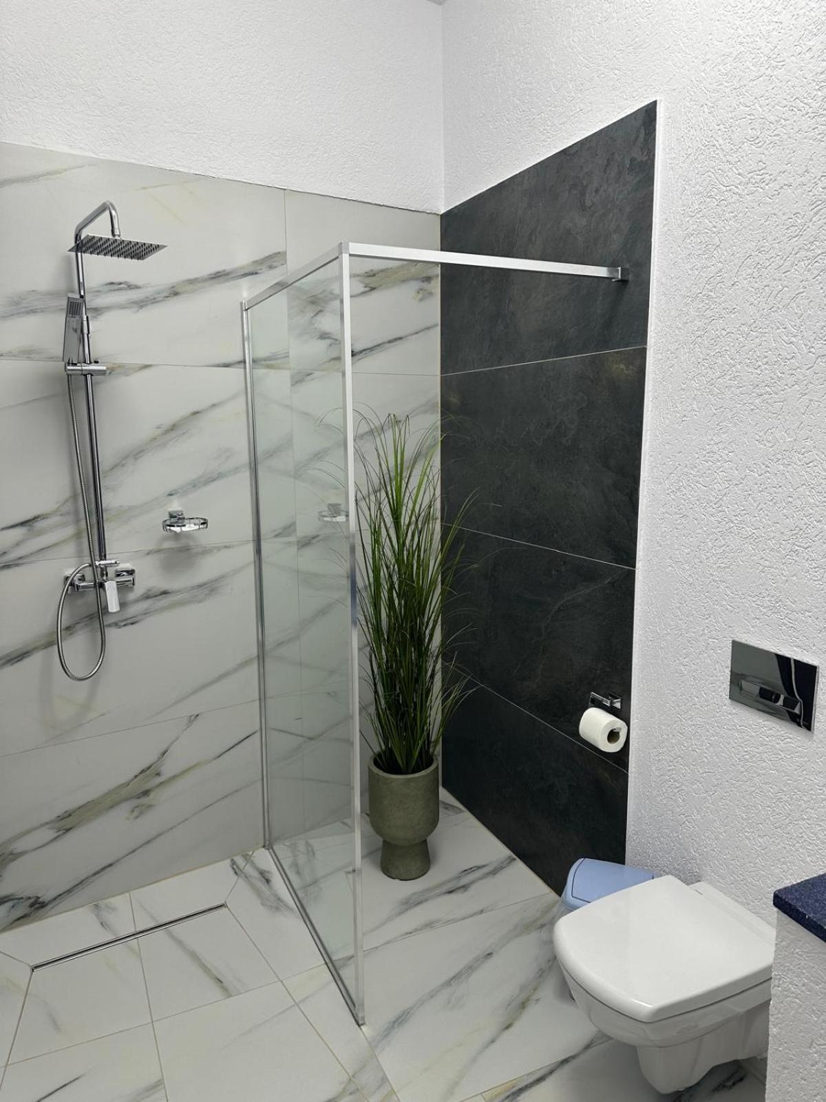 Hotel Rubin*** Георгени Екстериор снимка